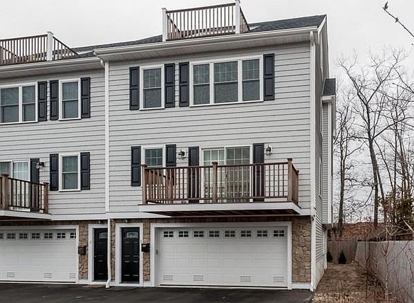 1st image of 597 Sea St #3