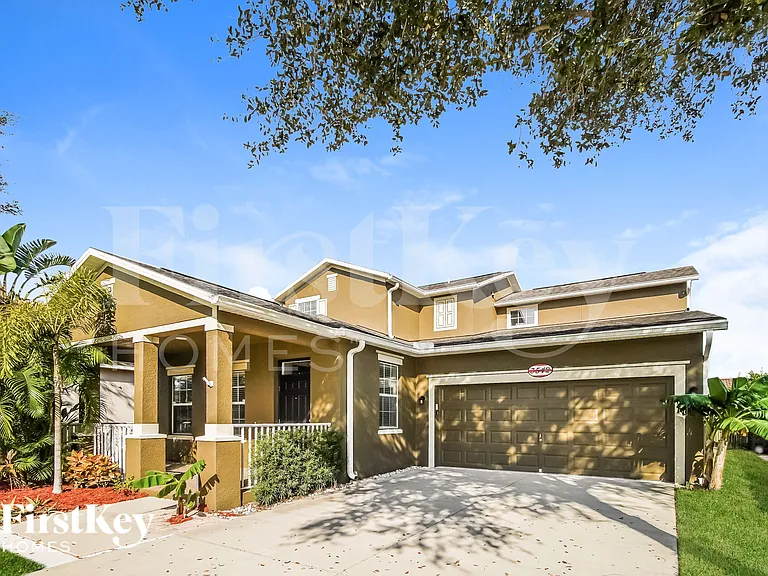 3542 Cortland Dr — Photo 2