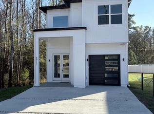 8912 Hogan Rd, Jacksonville, FL 32216