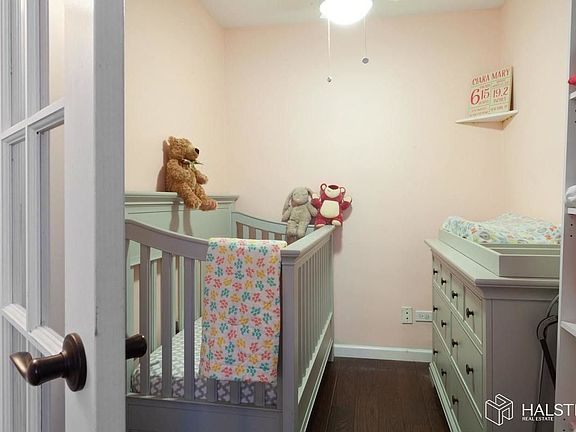 5th image of 301 E 75th St APT 12A