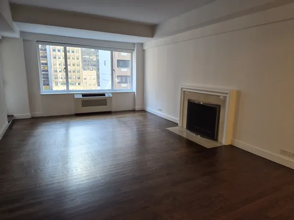 41 West 58th Street image 1 of 19