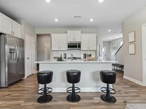 22588 Isla Way, Rogers, MN 55374