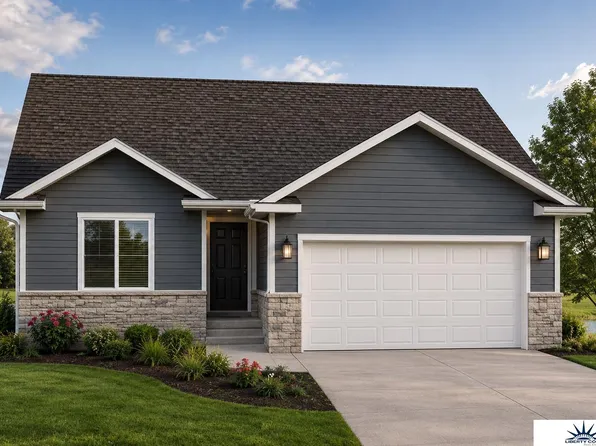 2907 Lakeside Dr, Plattsmouth, NE 68048