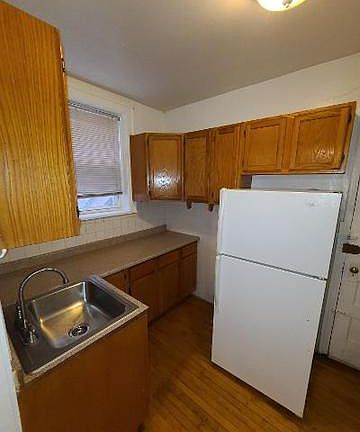 4th image of 3459 W Foster Ave #L1