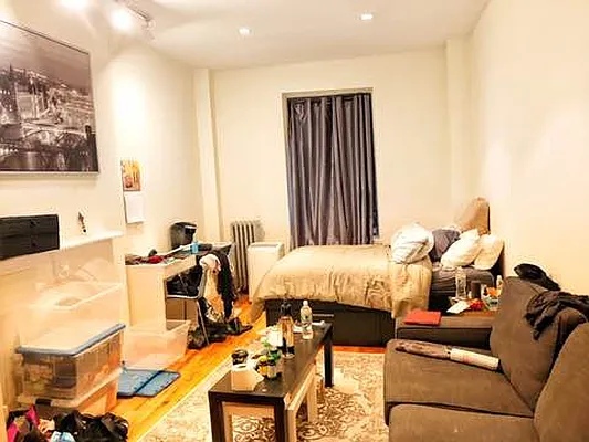 Rented by Friedman Roth Realty | media 11