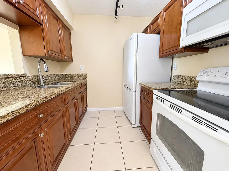 230 NW 107th Ave #210