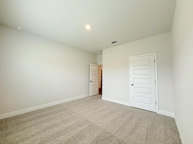 8090 Fox Hunt Dr — Photo 17