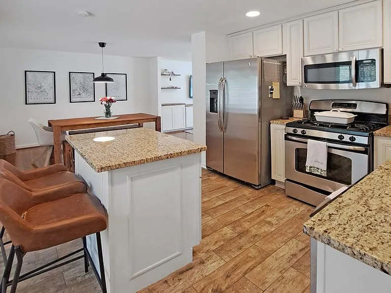 1904 Taylor Ave — Photo 13