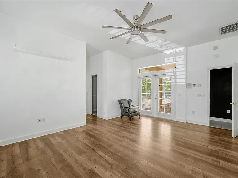1507 W Windhorst Rd — Photo 28