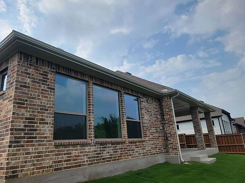 2nd image of 4300 Highwoods Trl