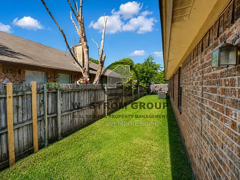 316 Crowe Dr — Photo 25