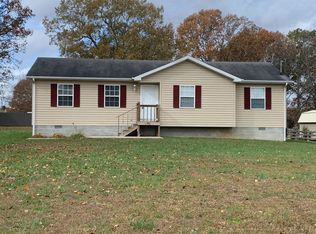 31 N D St, Hillsboro, TN 37342