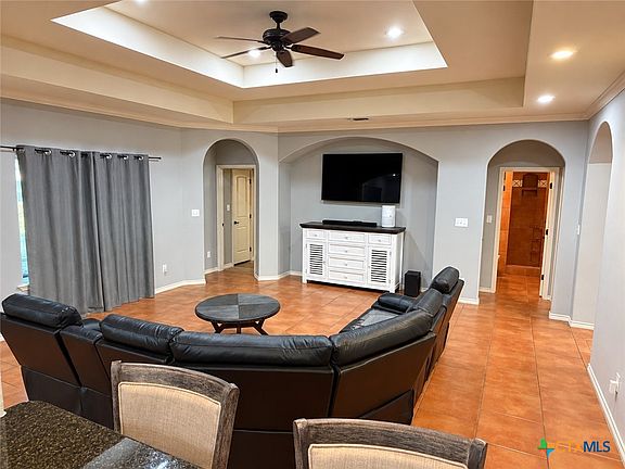 4th image of 216 Amberglow Ct