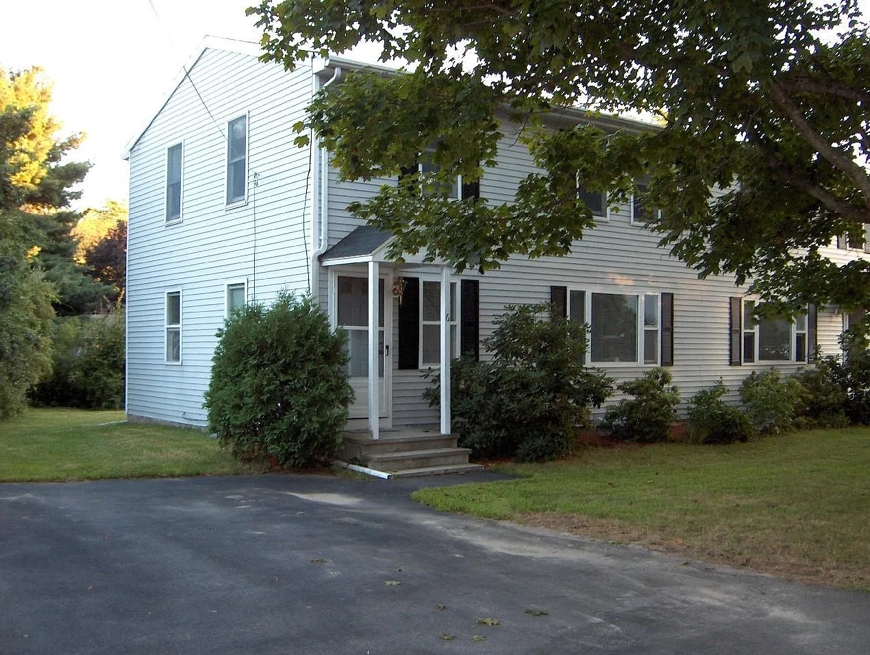 Saran Ave, Bedford — Photo 1