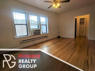 3718 N Pine Grove Ave #E3, Chicago, IL 60613
