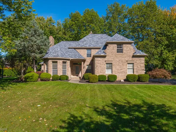 29152 Weybridge Dr, Westlake, OH 44145