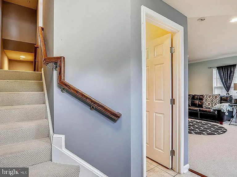 2834 Admiral Ridge Rd — Photo 2
