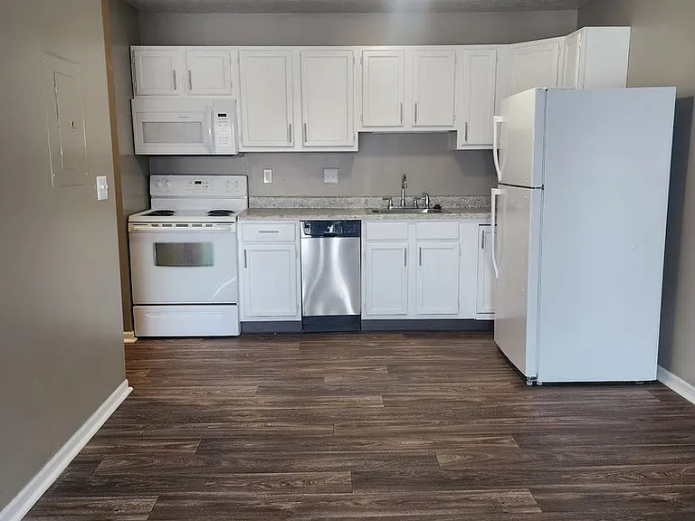 Greenbush Apartments — Photo 18