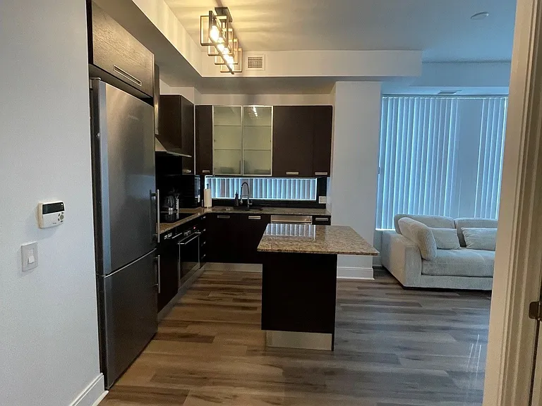 21 Balmuto St #1004 — Photo 3