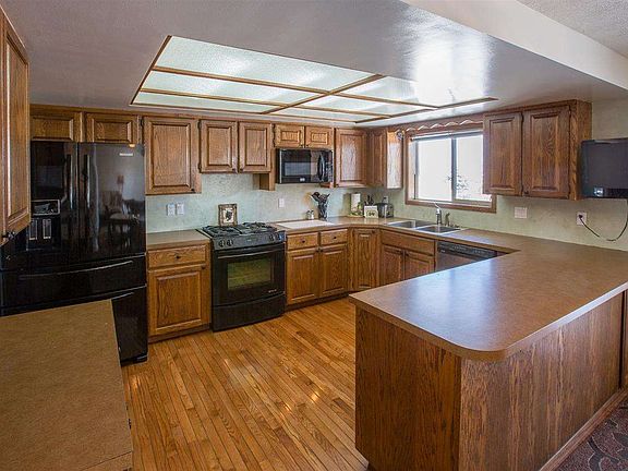 4th image of 8116 N Panorama Dr