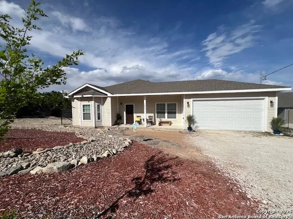 2692 GOLF DR, Spring Branch, TX 78070