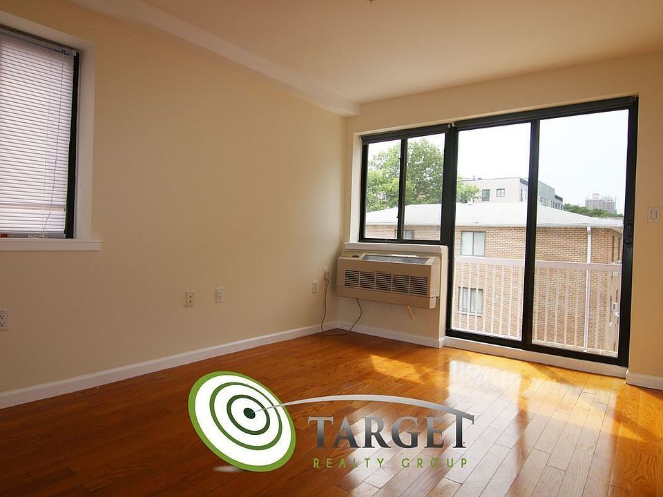 1st image of 25-44 14th St #2B