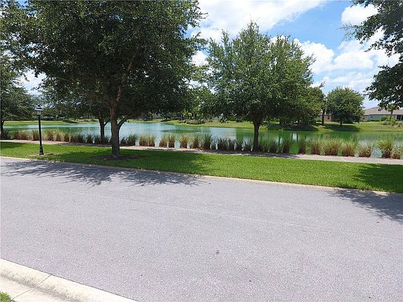 4th image of 308 W Victoria Trails Blvd