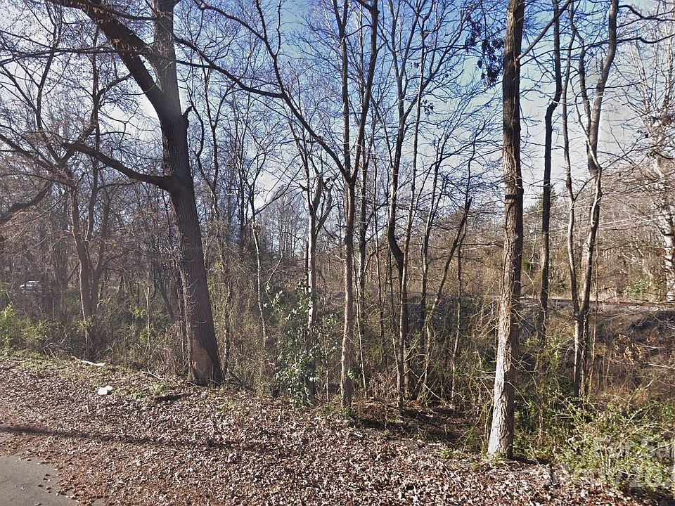 1st image of 307 Kirby Dr