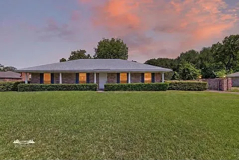 2313 Wesley Cir