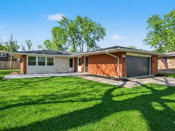 5535 Adeline Pl, Oak Forest, IL 60452