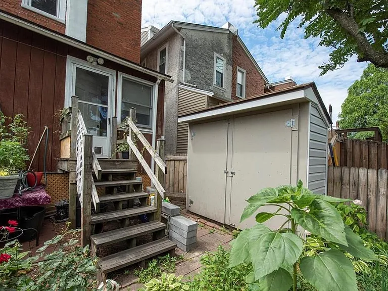 505 Washington Ave #1 — Photo 2