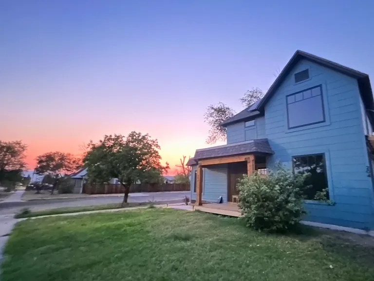 202 Chipeta Ave — Photo 1