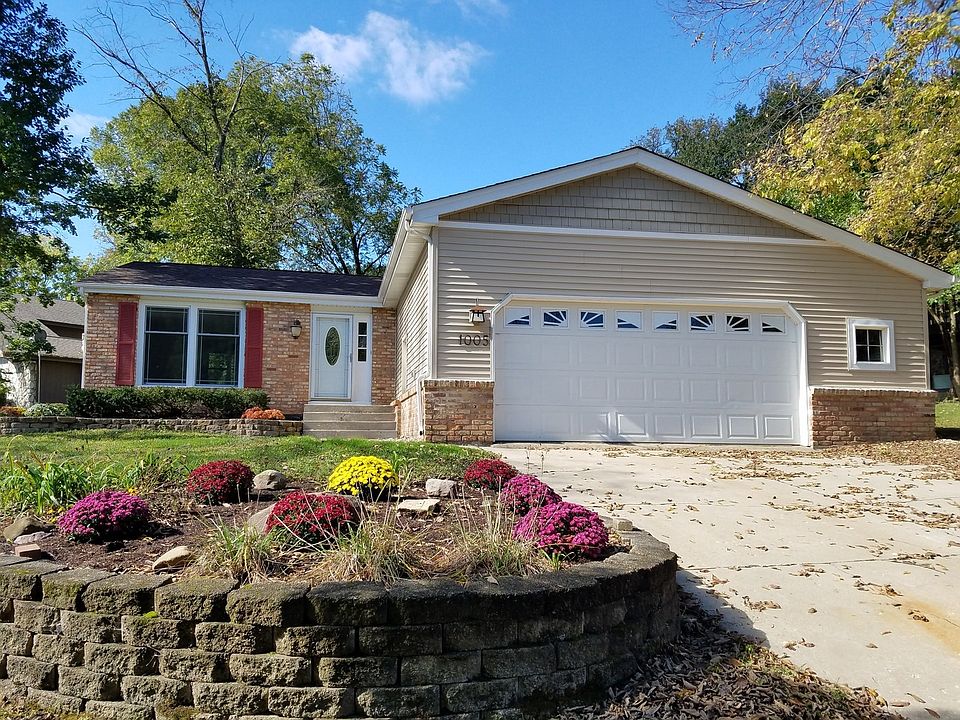 1st image of 1005 Valencia Dr