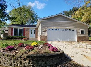 1005 Valencia Dr, Shorewood, IL 60404