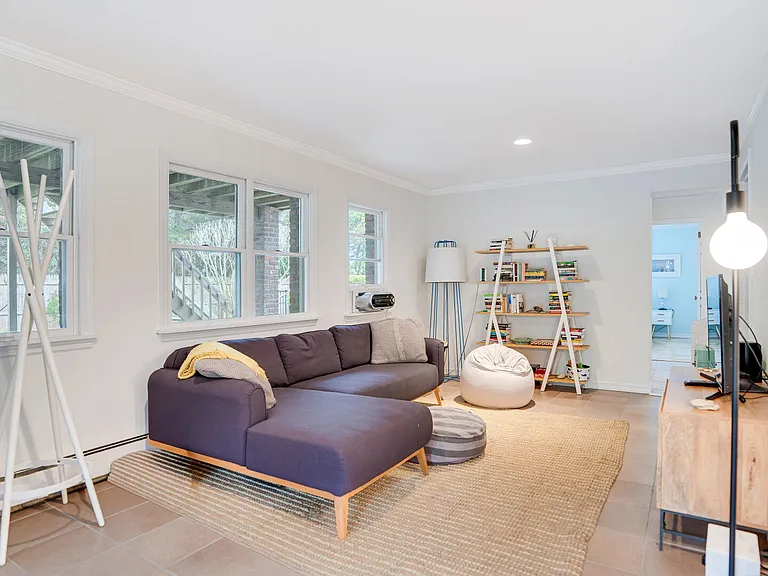 52 Shinnecock Rd #A — Photo 33