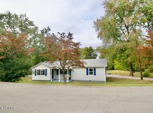 421 Main Rd, Maryville, TN 37804