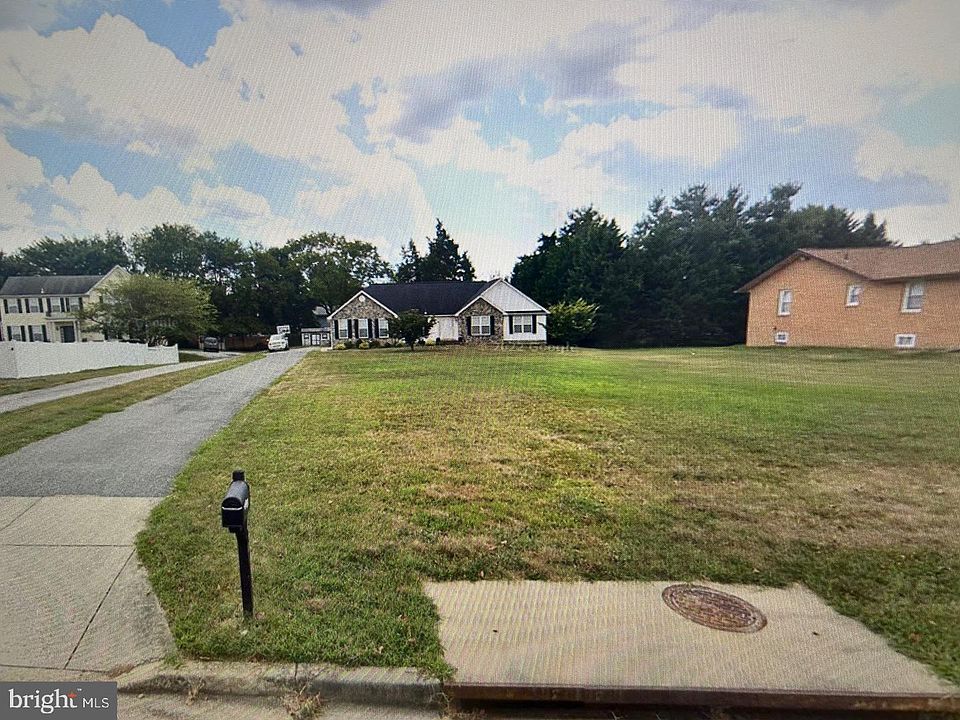 2nd image of 6007 Sellner Ln