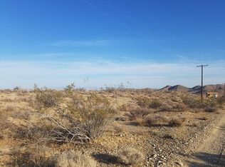 2 Shadow Mountain Rd, Adelanto, CA 92301