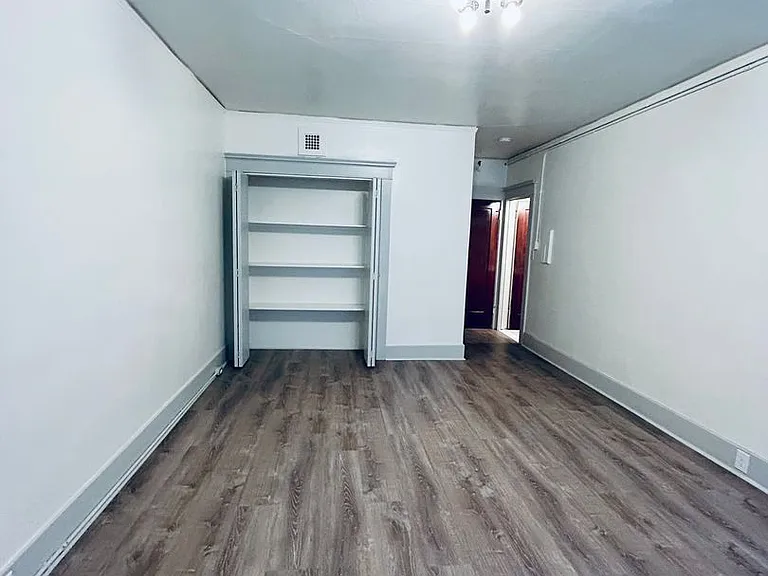 207 Yakima St — Photo 9