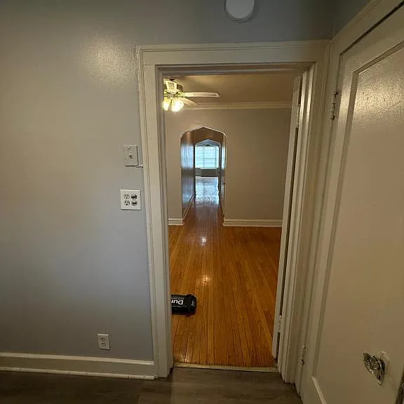 7948 S Essex Ave — Photo 9