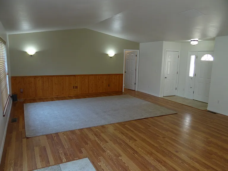 1911 Ouray Dr — Photo 7