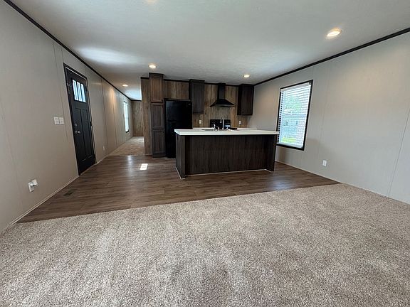 4th image of 1122 N Plaza East Blvd #363