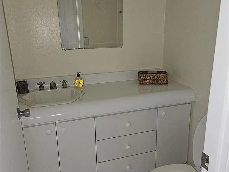 2750 NE 183rd St #1101 — Photo 7