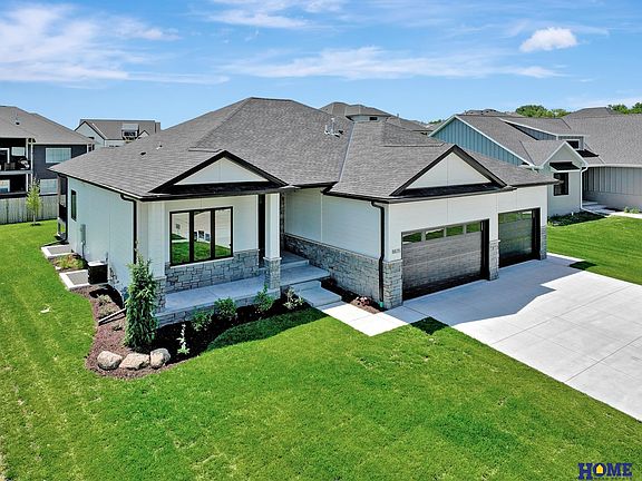 3rd image of 8835 Appaloosa Ln