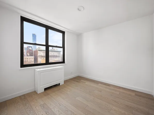 7 East 14th Street image 8 of 9
