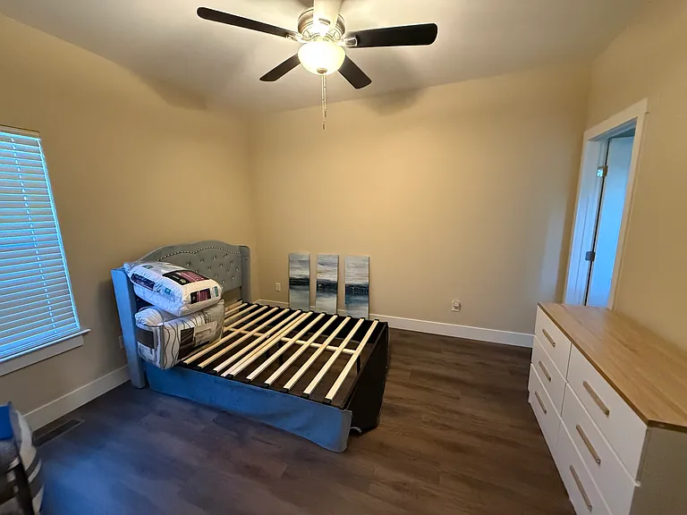 6566 Esquire Dr — Photo 40