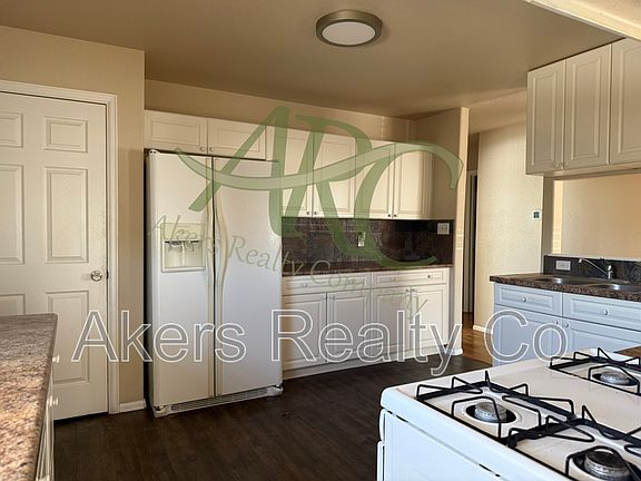 3rd image of 343 E Bond Ct