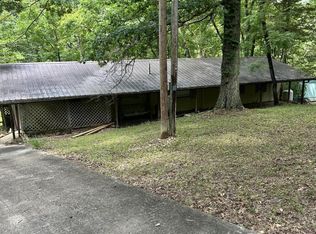 1421 Beaver Lake Rd, Lawrenceburg, KY 40342