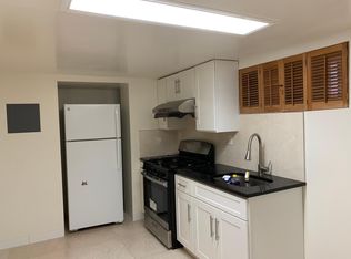 4848 207th St, Bayside, NY 11364
