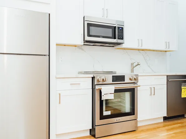 1063 Bedford Avenue image 1 of 8